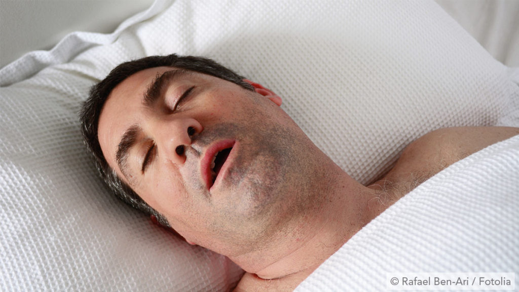 very-loud-snoring-what-causes-and-how-to-prevent-it